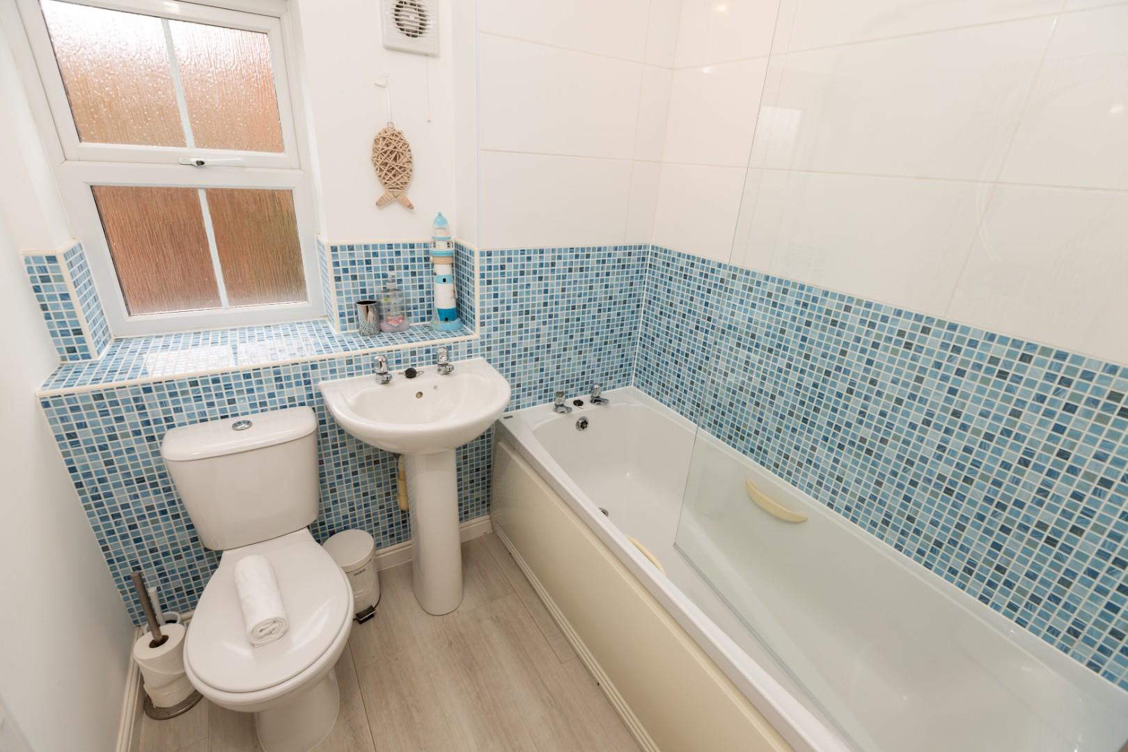 William Gammon Drive, Limeslade, Swansea, SA3 4HR